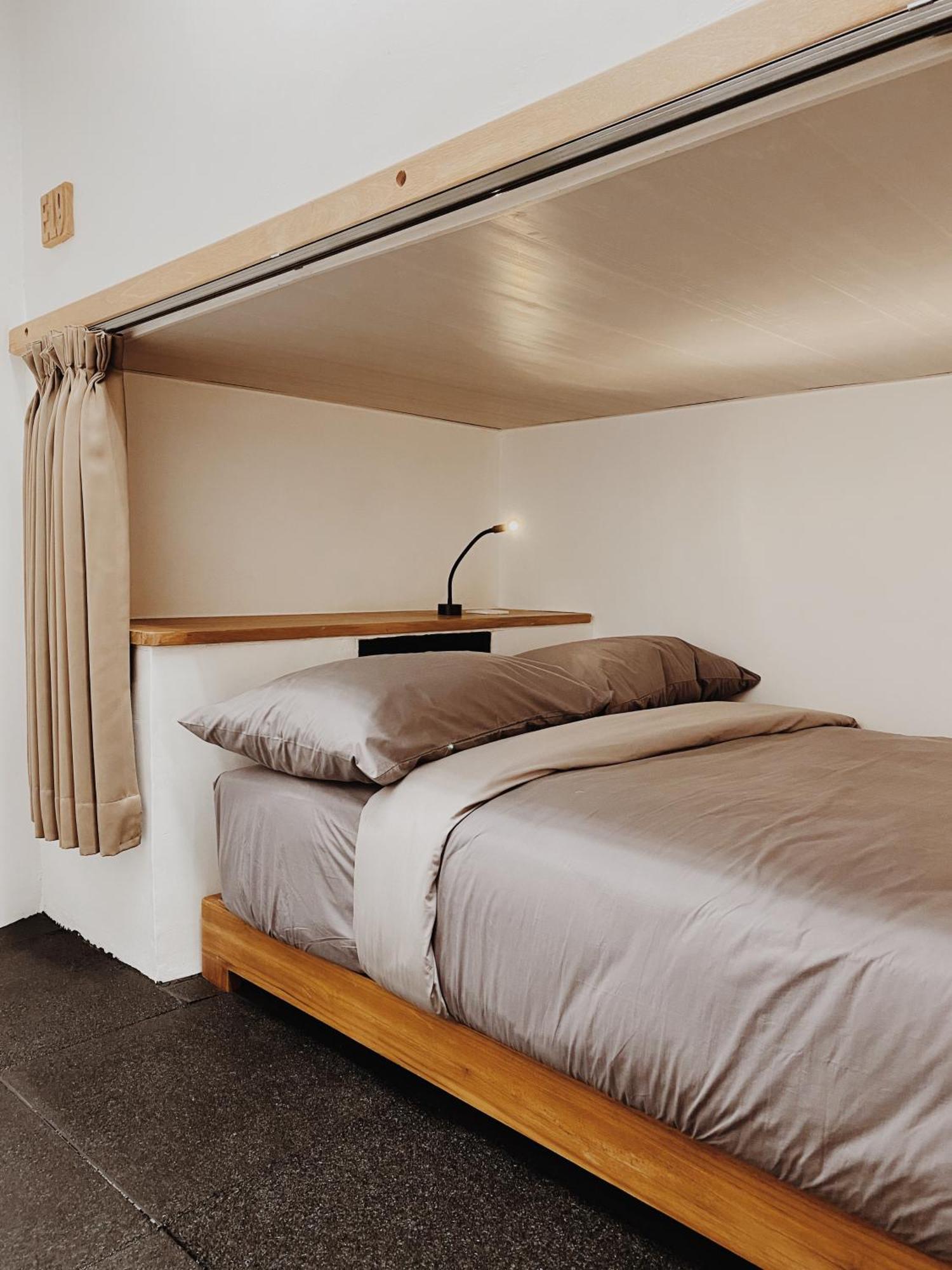 Kos One Hostel Canggu Екстериор снимка