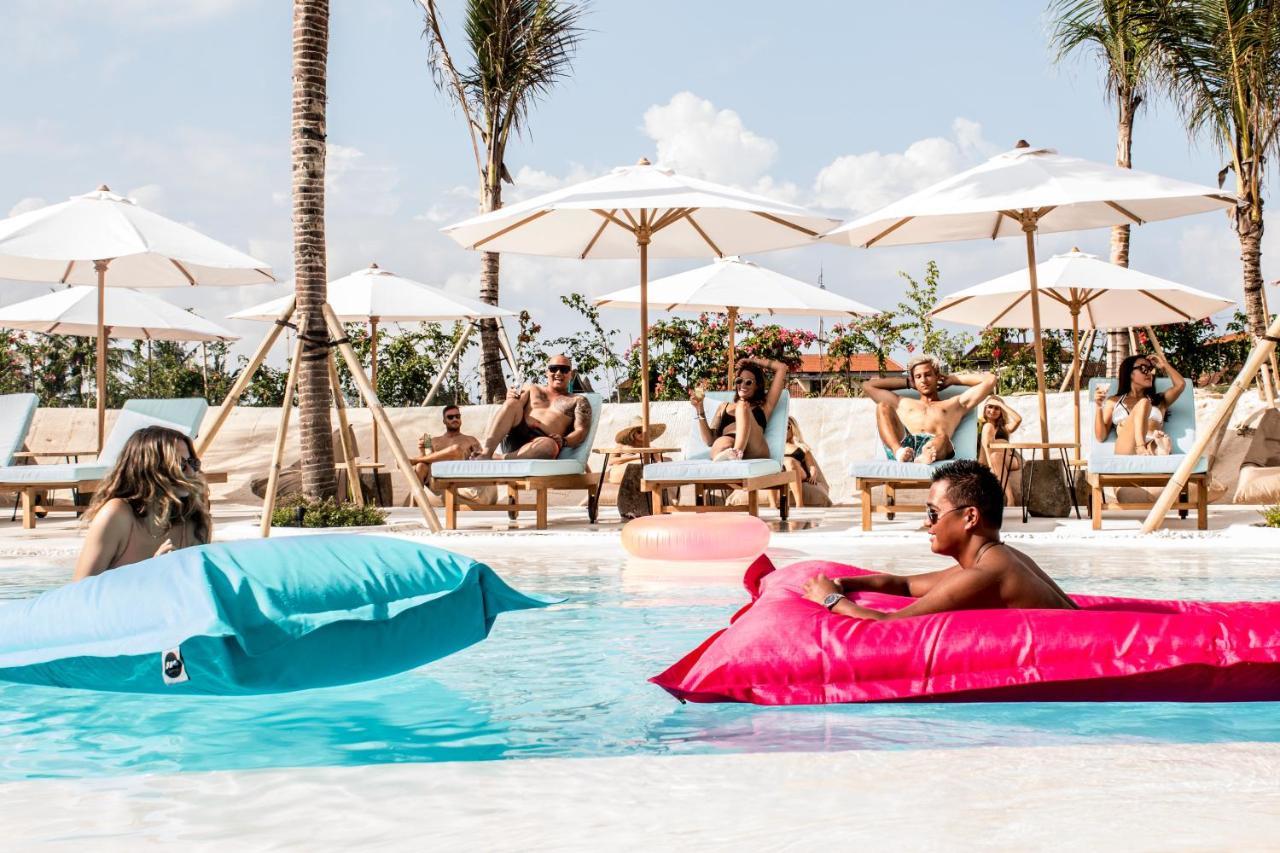 Kos One Hostel Canggu Екстериор снимка